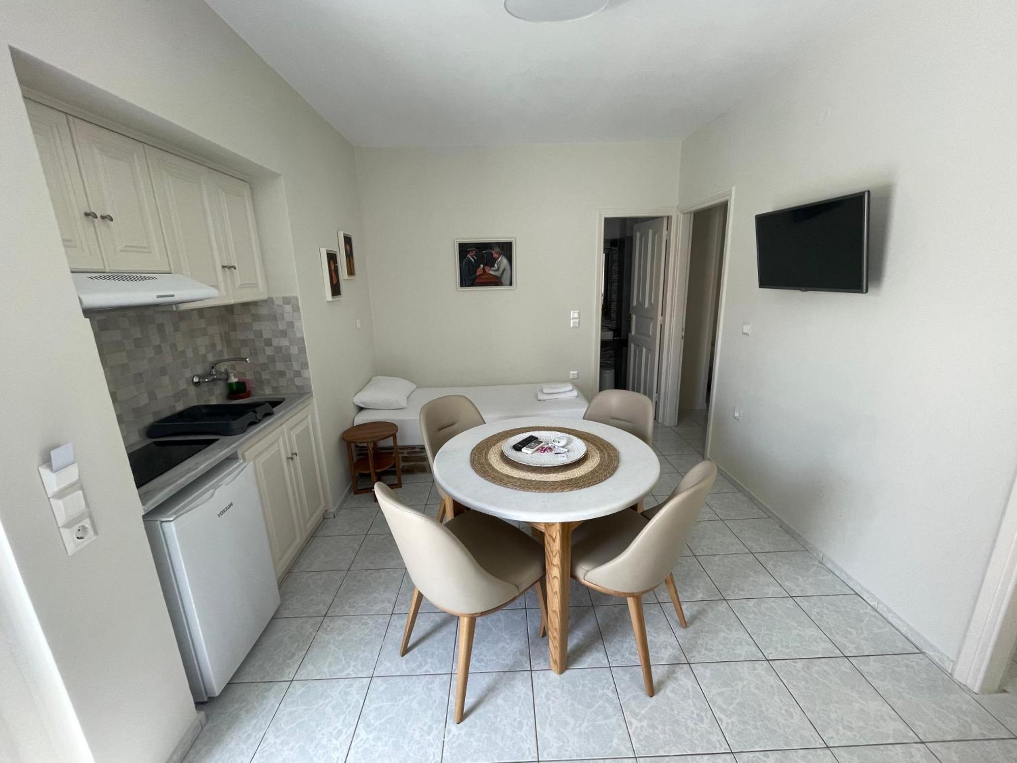 Manto Apartments Tinos Екстер'єр фото