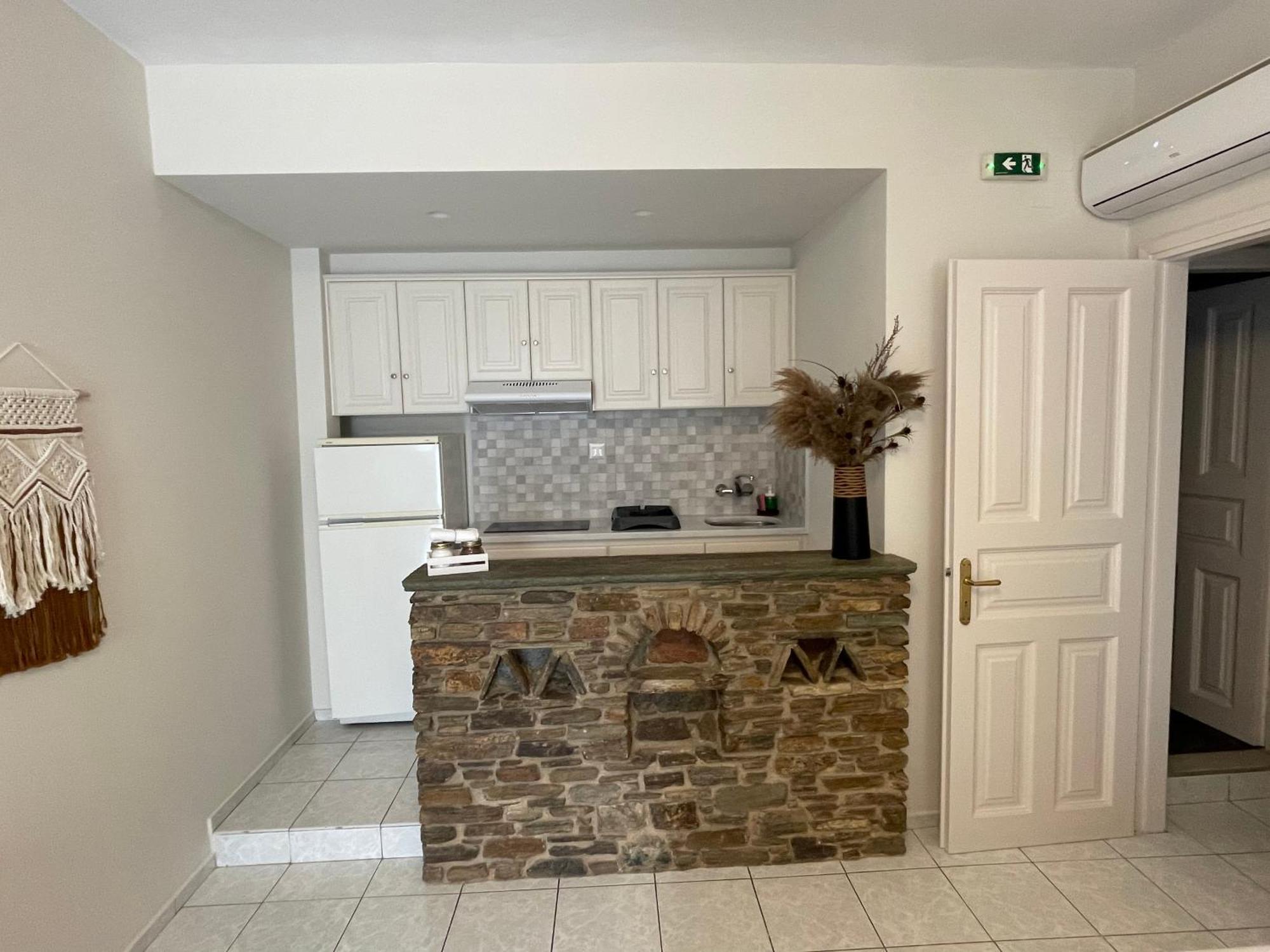 Manto Apartments Tinos Екстер'єр фото